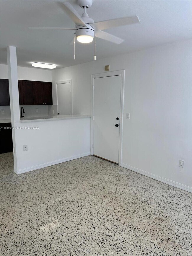 Building Photo - 660 NE 88th Terrace