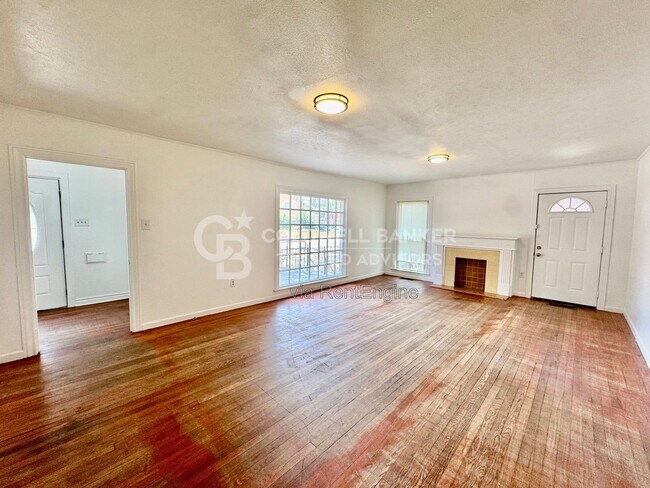 Building Photo - 1602 Avenue X Ave