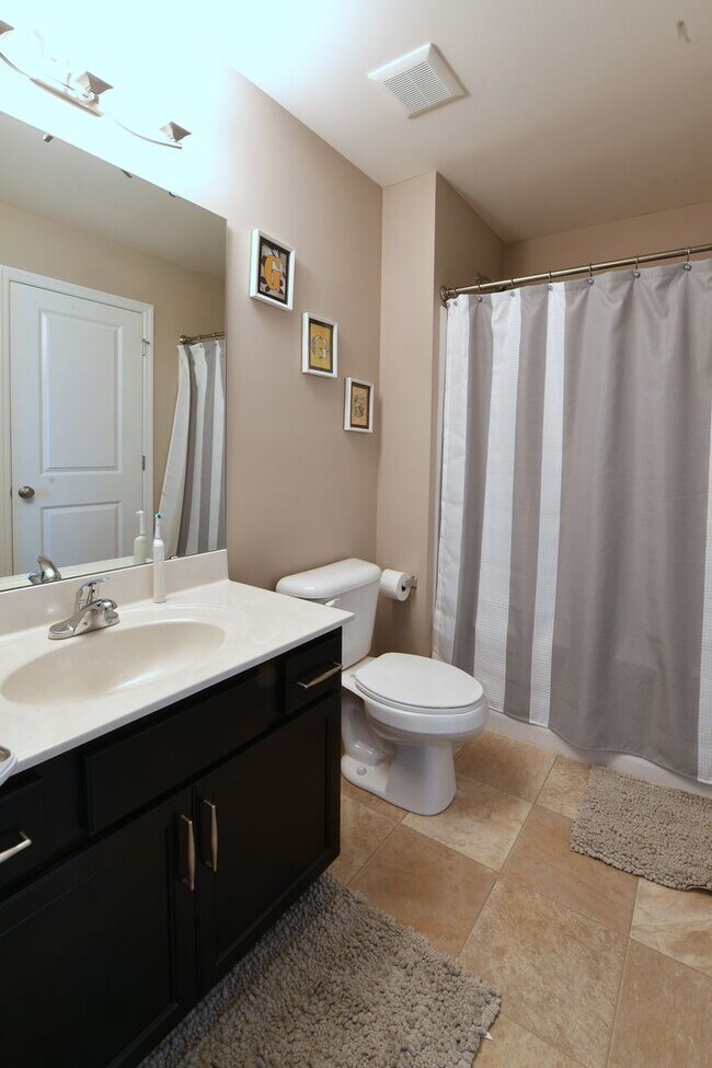 Building Photo - 72 Kimball Grove Ct