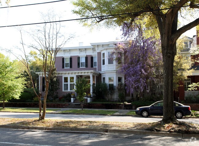 Primary Photo - 205 S 5th Ave