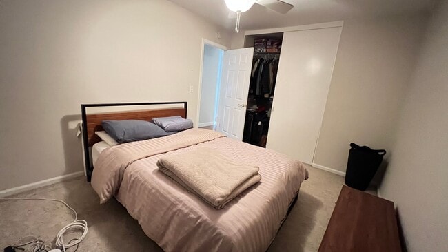 Building Photo - Wonderful 4 Bed 2 Bath Single Family Home ...