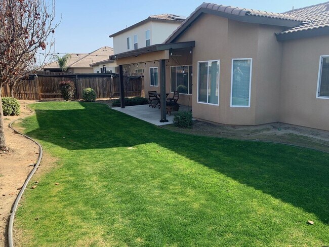 Building Photo - Beautiful Home in Northwest Bakersfield