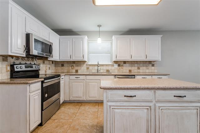 Building Photo - 412 Marybeth Dr