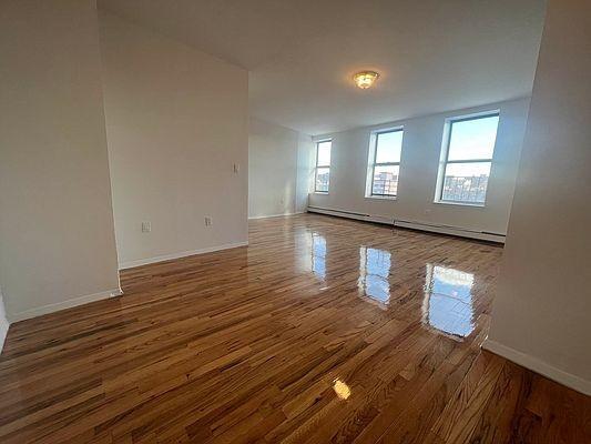 Building Photo - 2 bedroom in BRONX NY 10468