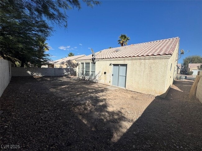 Building Photo - 3621 Covewick Dr
