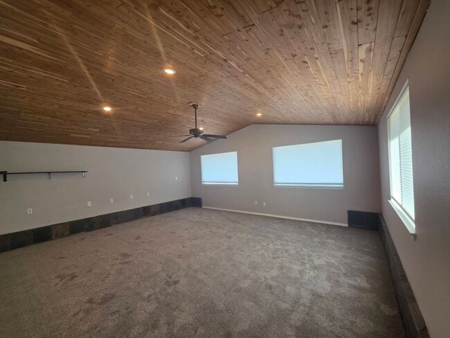 Building Photo - 7113 W Arrowhead Ave