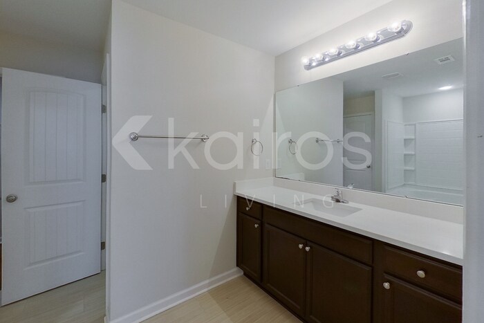 Building Photo - 12 Carrollton Dr