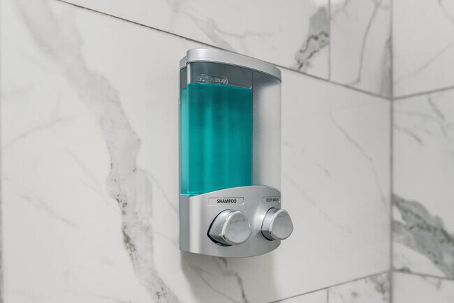 Building Photo - 1816 S G St