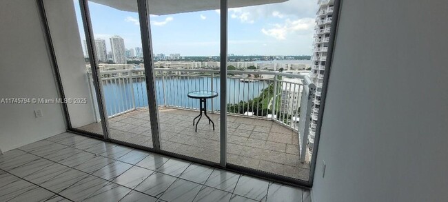 Building Photo - 18071 Biscayne Blvd