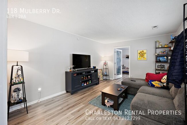 Building Photo - 118 Mulberry Dr