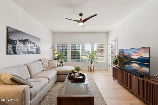 Building Photo - 5350 E Deer Valley Dr