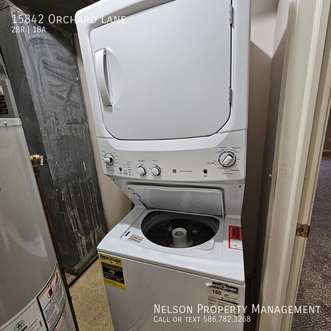 Building Photo - 15842 Orchard Ln