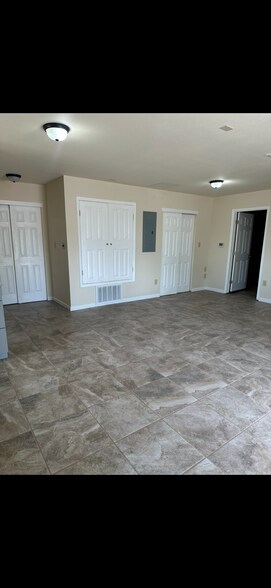 Building Photo - 301 Alamosa