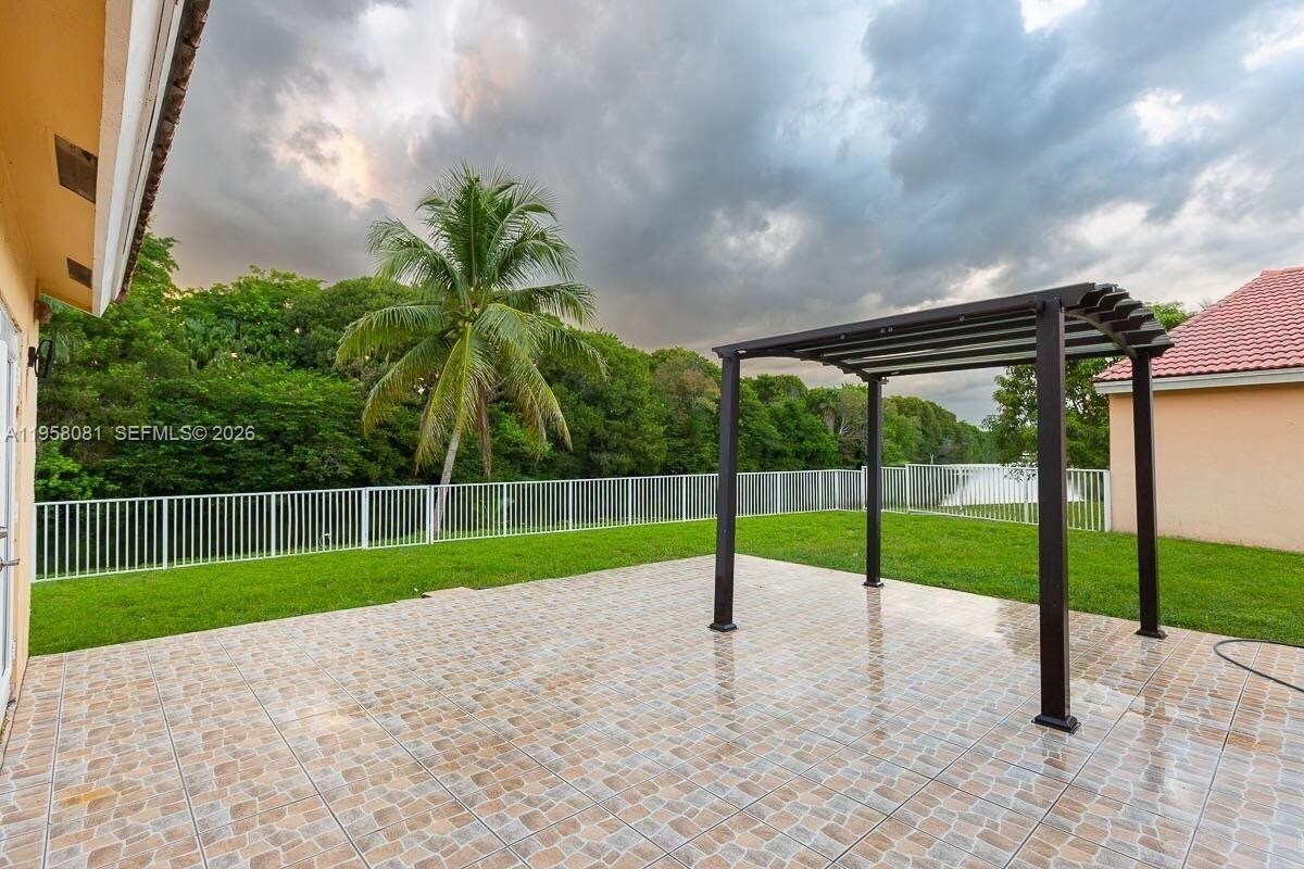 Building Photo - 4148 SW 153rd Ter