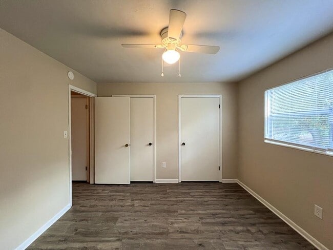 Building Photo - 2622 SW 38th Pl