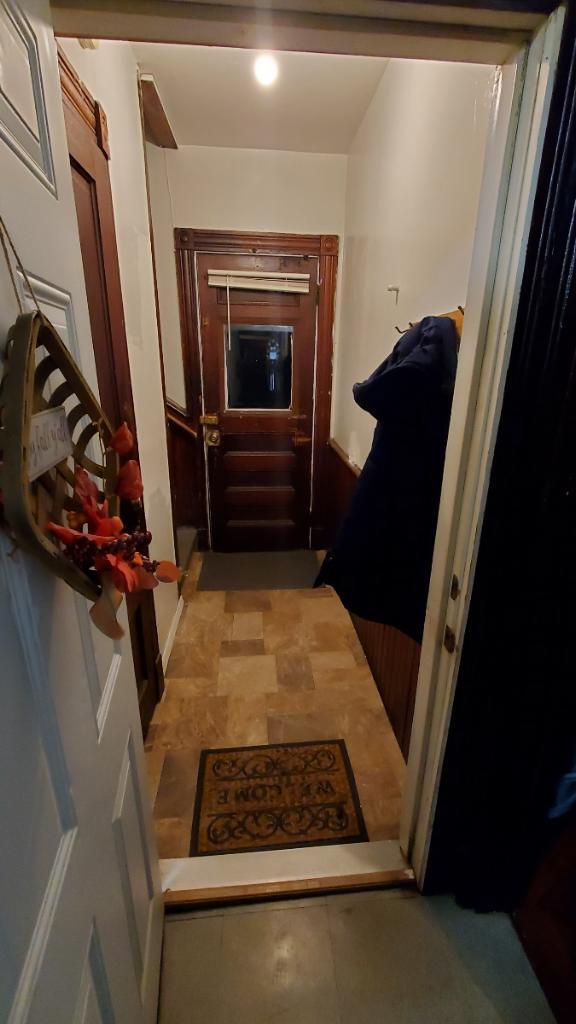 Hallway to the front door - 112 Cedar Hill Ave