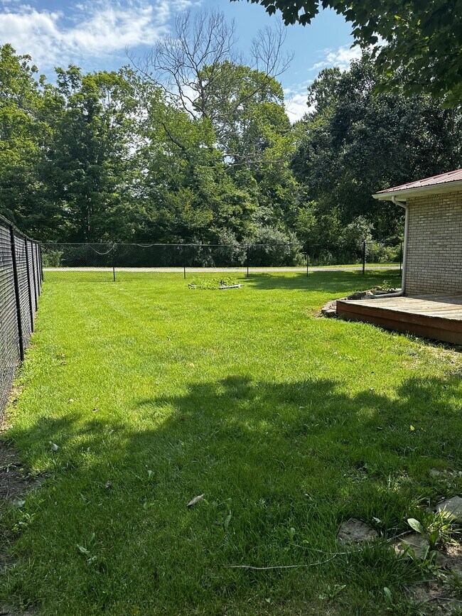 Building Photo - 224 Maher Dr
