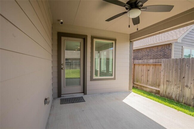 Building Photo - 22065 Juniper Crossing Dr