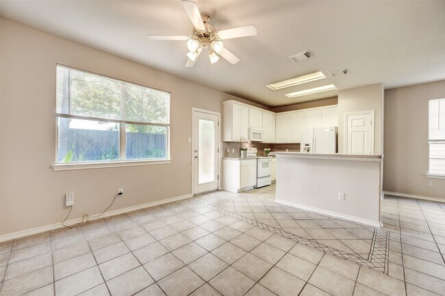 Building Photo - 16535 Cairngrove Ln