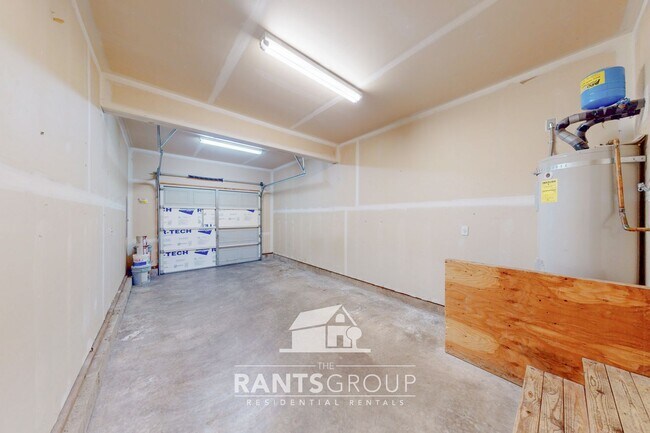 Building Photo - 811 S 3rd Ave SW