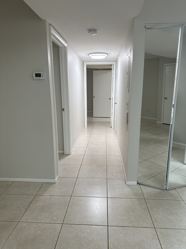 Building Photo - 1880 Long Iron Dr