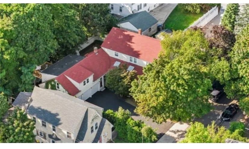 Building Photo - 22 RARITAN Ave