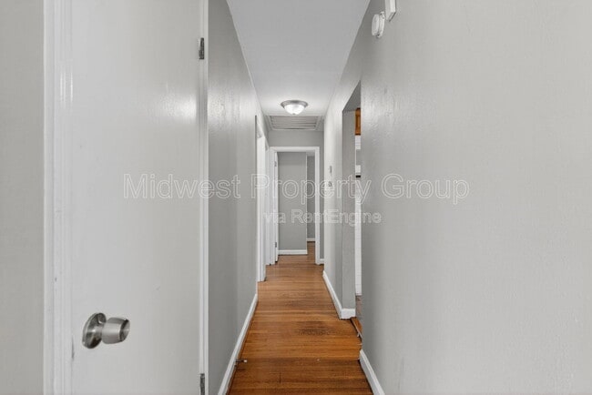 Building Photo - 1223 Rapid Dr