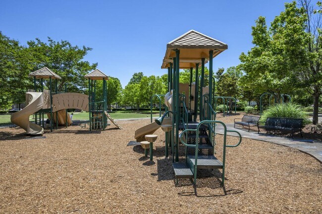 Building Photo - 3924 Butler Springs Way