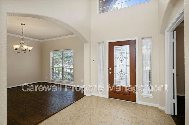 Building Photo - 10907 Lombardia Ct