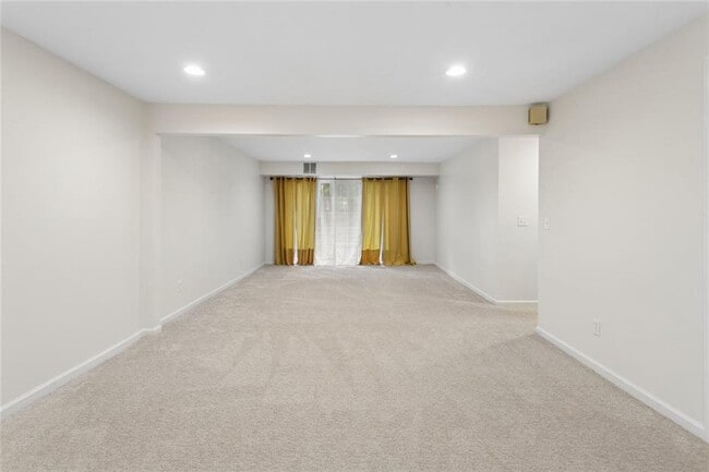 Building Photo - 4775 Merlendale Ct NW