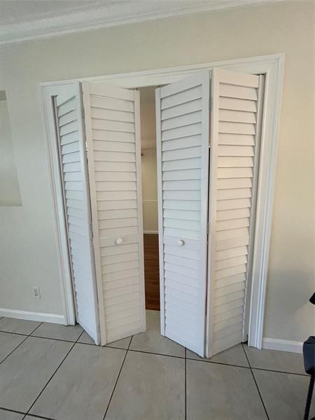 Building Photo - 6101 NW 18th St