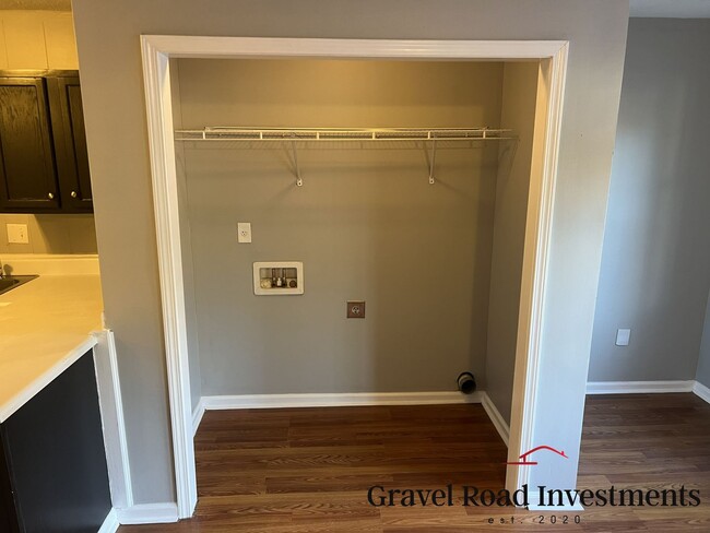 Building Photo - 815 41st Ave E