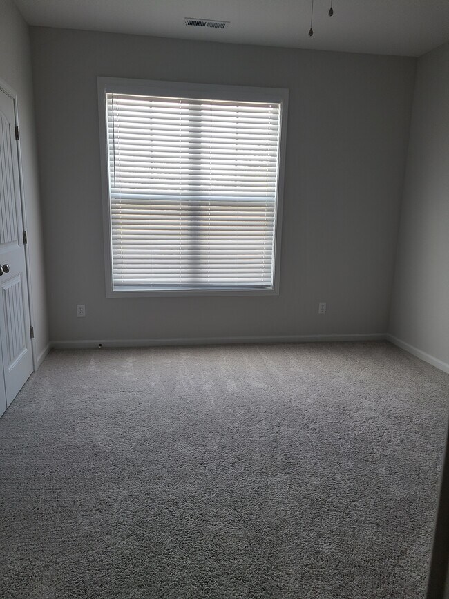 Building Photo - 4113 Pegasus Pkwy