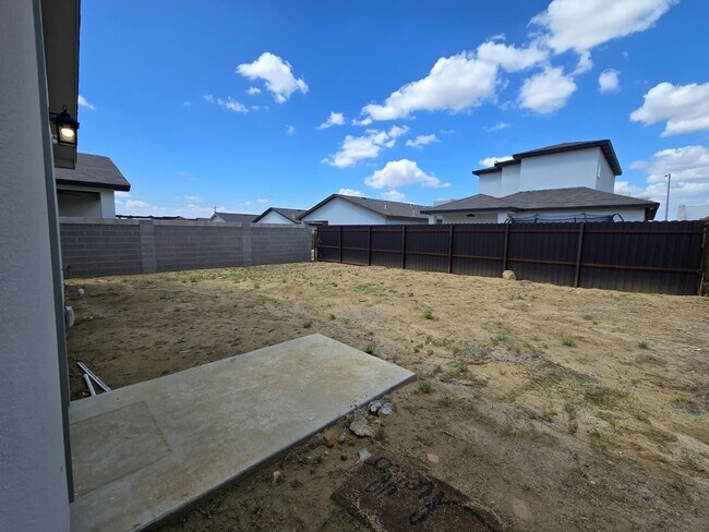 Building Photo - 1612 Cordova Dr