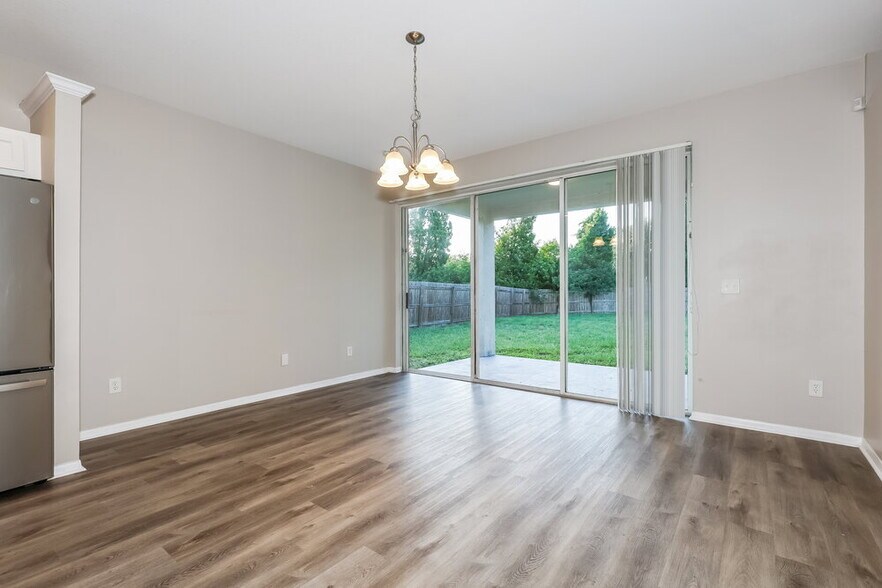 Building Photo - 6707 Cambridge Park Dr