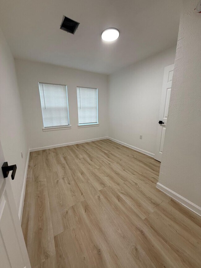 Building Photo - Gorgeous all renovated Home in Houston, TX!.