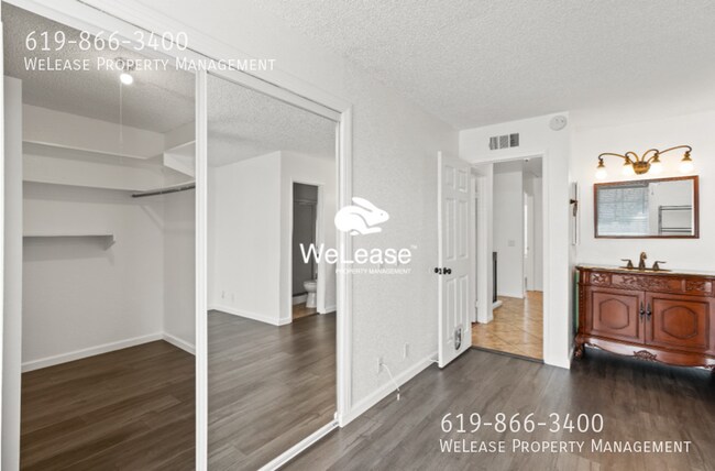 Building Photo - 1886 Manzana Way