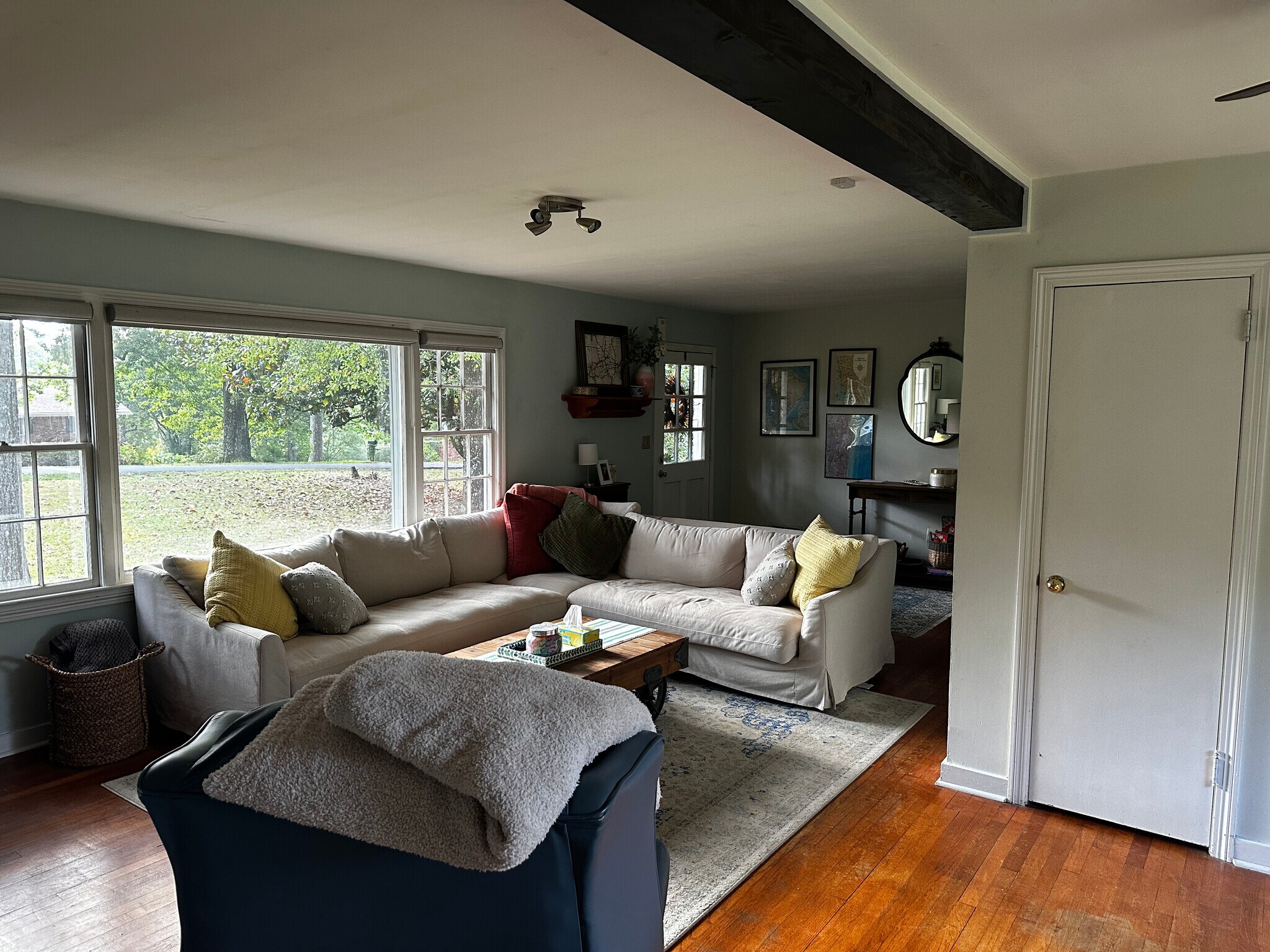 Building Photo - 1334 Columbia Dr