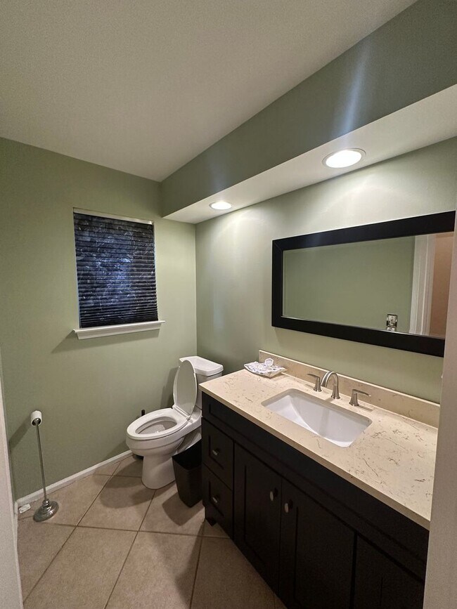 Building Photo - 26 Catherine Ct