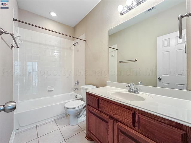 Building Photo - 5859 Foxglove Ln