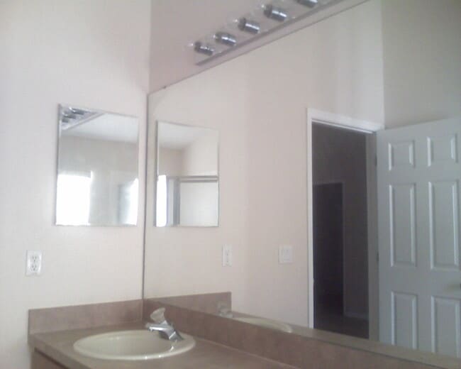 Building Photo - 2424 Cerberus Dr