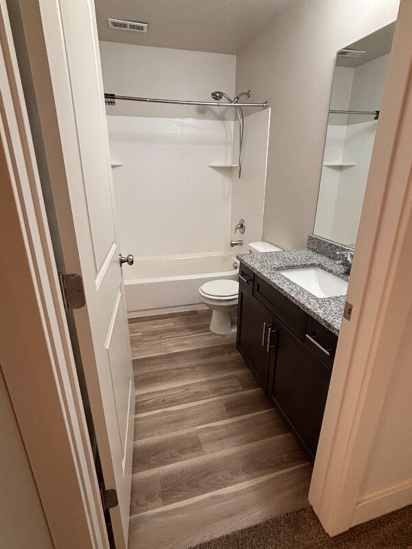 Building Photo - 1055 S St