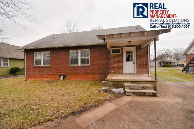 Building Photo - Adorable brick home in Murfreesboro! Washe...