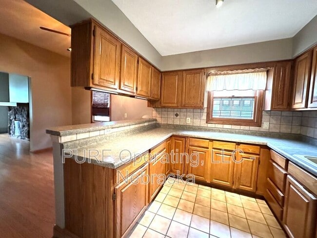 Building Photo - 1009 N 49th Ave