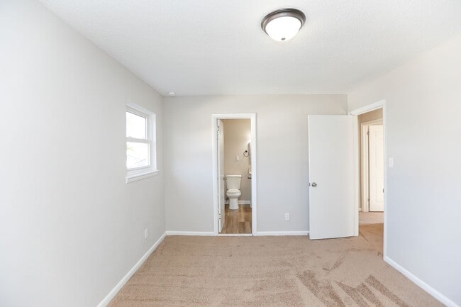 Building Photo - Spacious Home Near Bow Creek & Lynnhaven Mall
