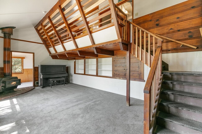 Building Photo - 32780 Deer Lick Dr