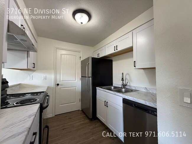 Building Photo - 3716 NE Division St