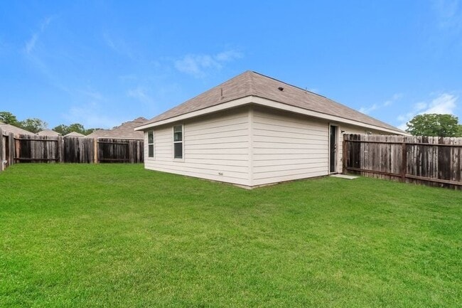 Building Photo - 13815 Winding Path Ln