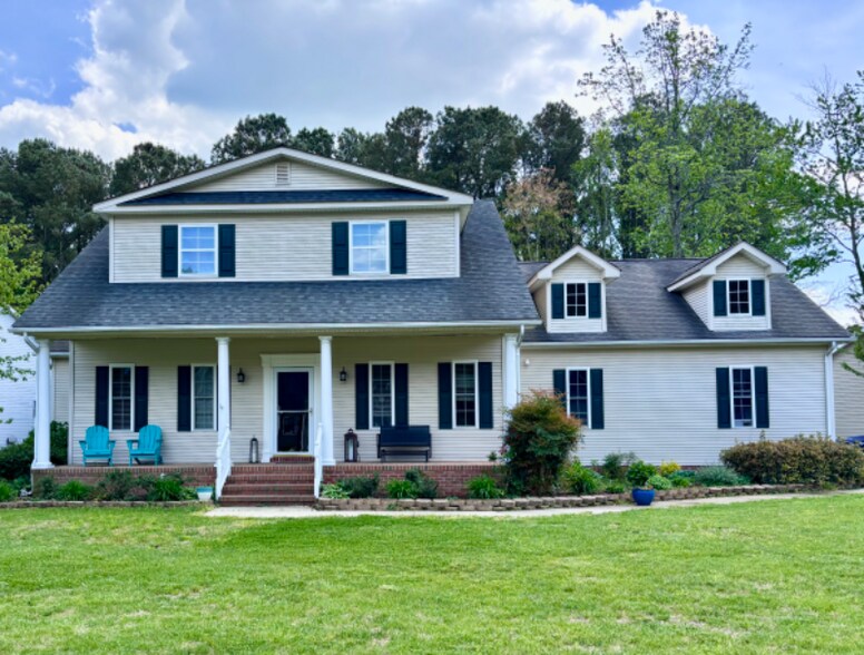 Primary Photo - 9410 Lake View Dr