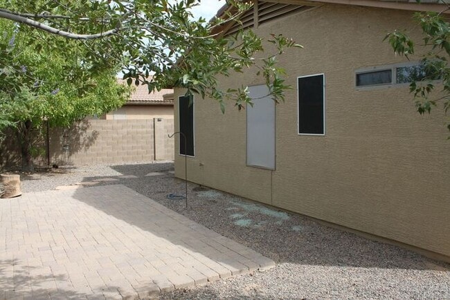 Building Photo - 3 bedroom-Village at San Tan Heights